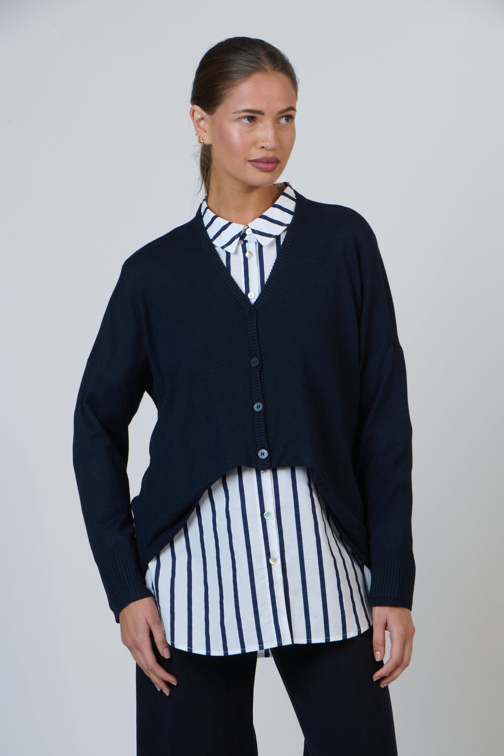 NAM-W25 Bleu Knit Cardigan