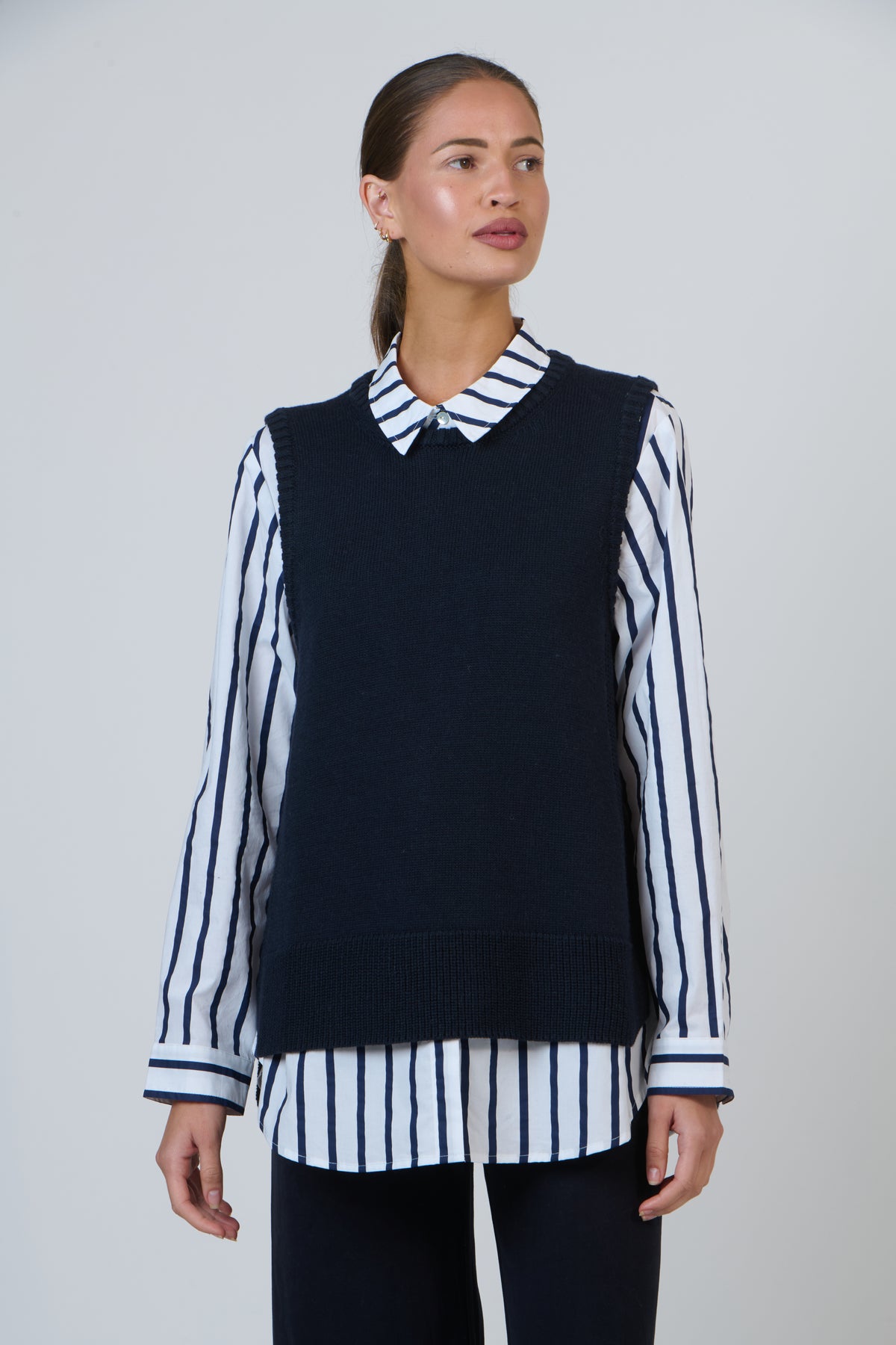 NAM-W34 Ink Knit Vest
