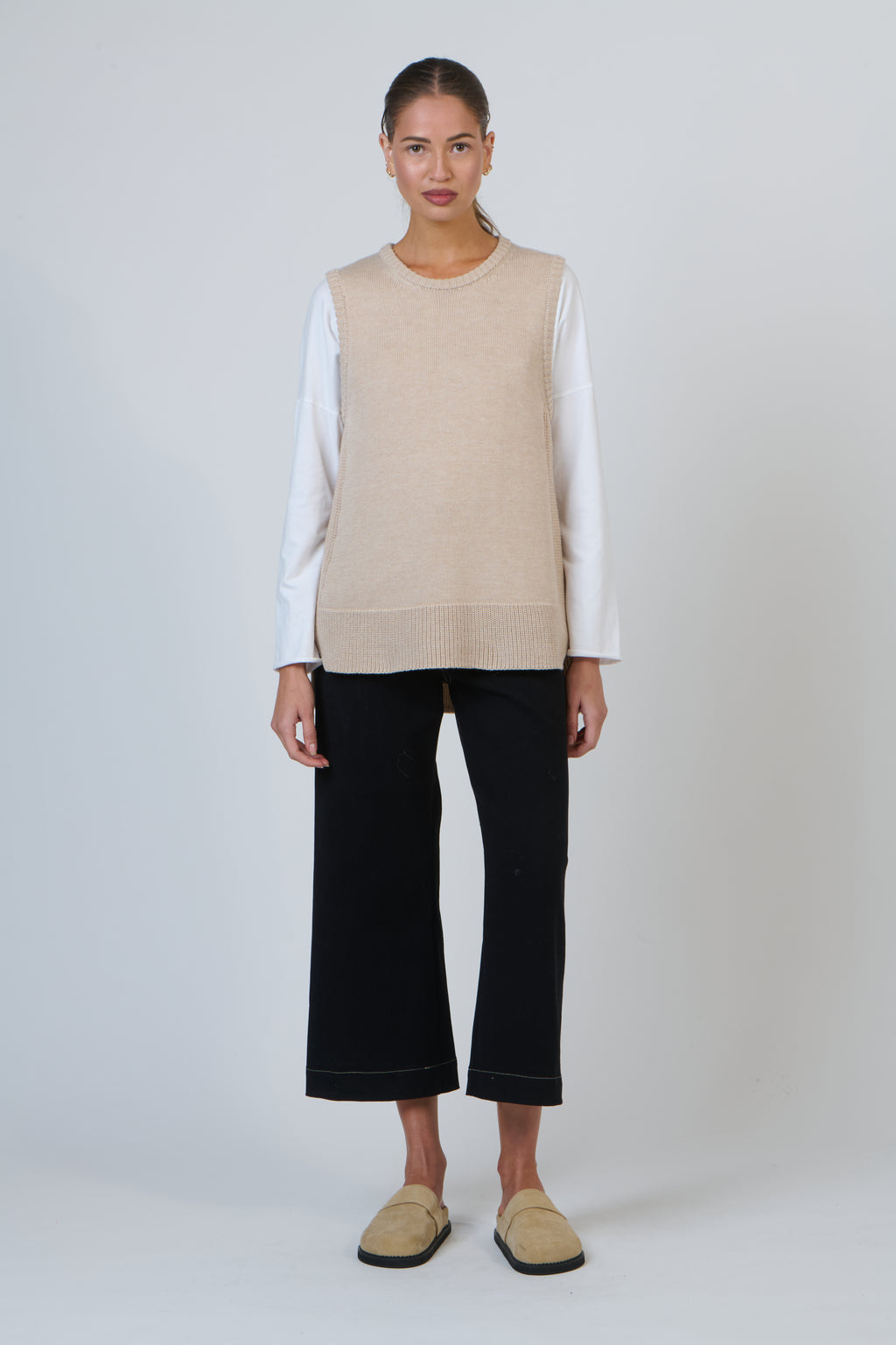 NAM-W34 Travertine Knit Vest