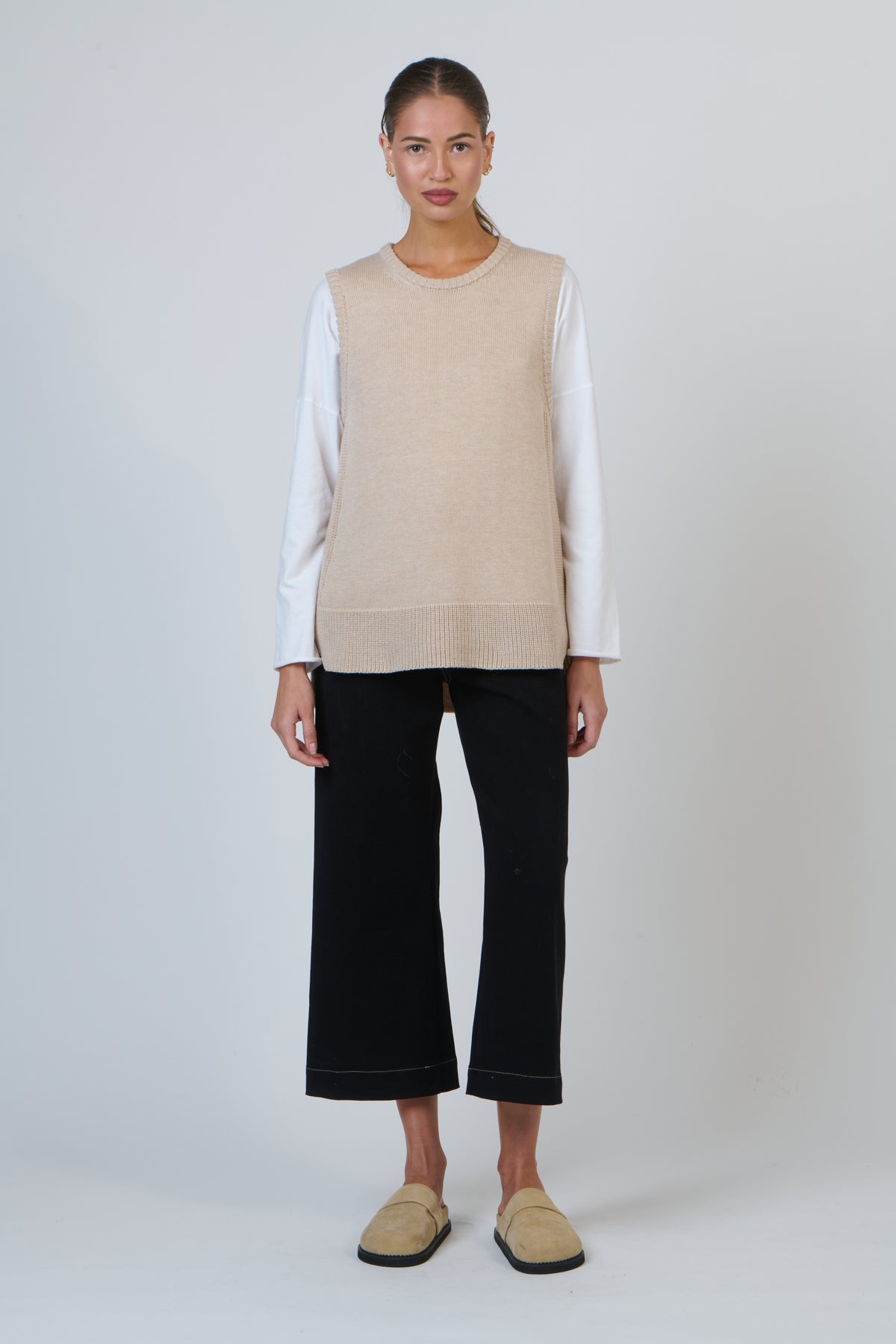 NAM-W34 Travertine Knit Vest